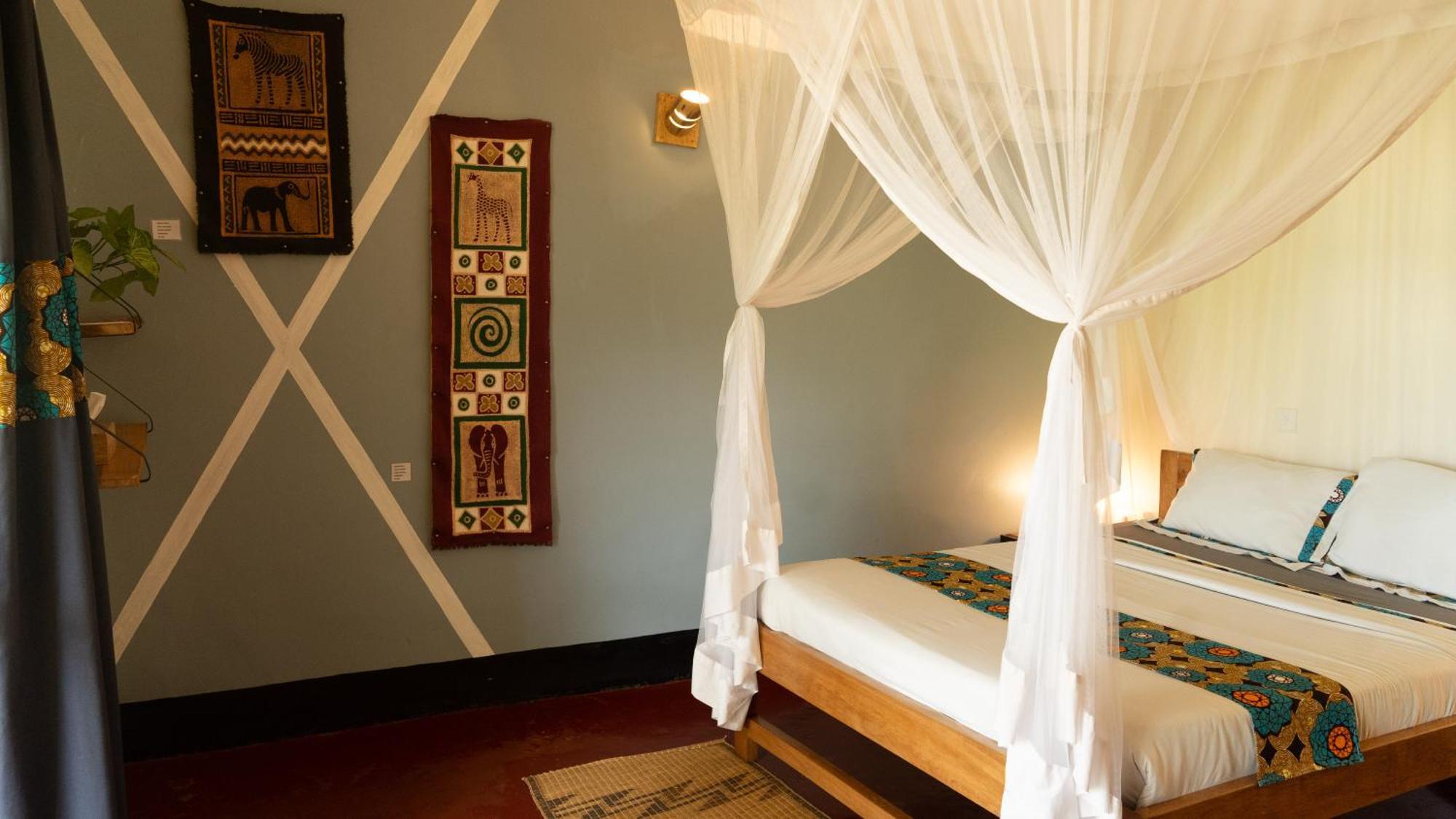 Viavia Entebbe Hotel Exterior photo