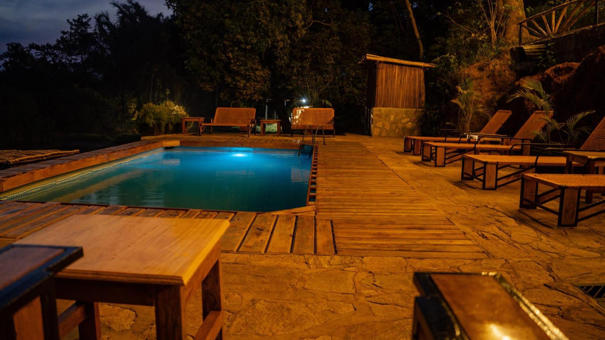 Viavia Entebbe Hotel Exterior photo