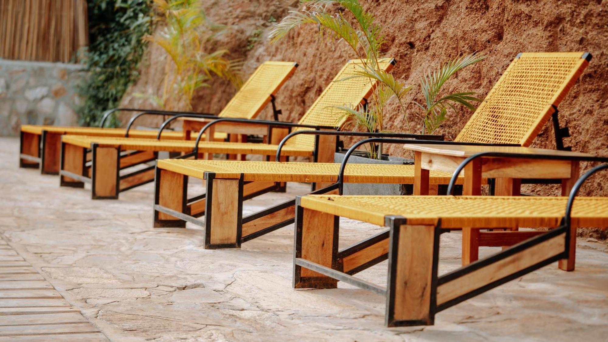 Viavia Entebbe Hotel Exterior photo