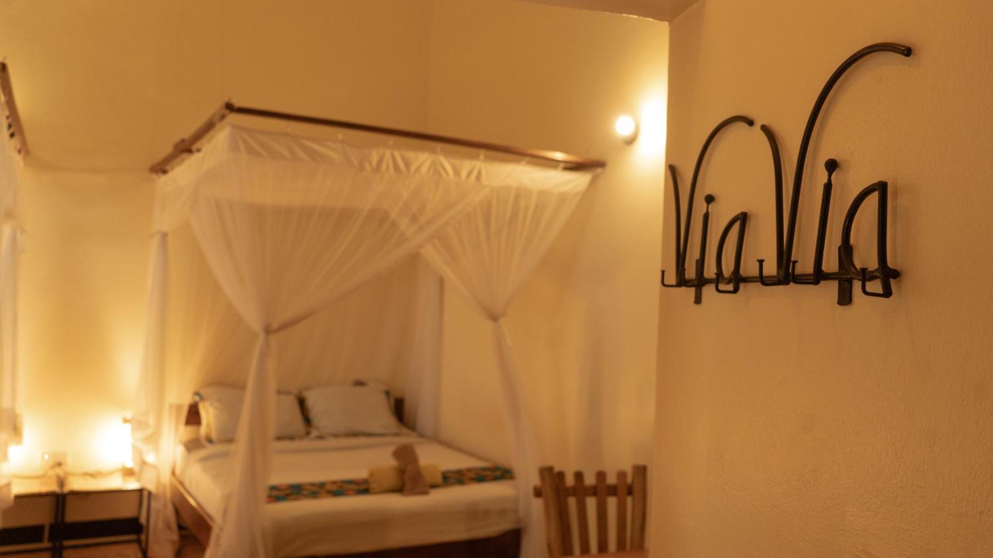 Viavia Entebbe Hotel Exterior photo